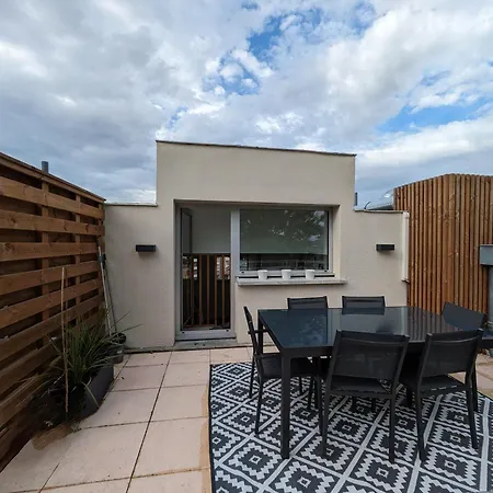 Magnifique Rooftop Centre Apartman